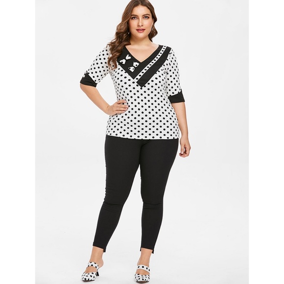 Plus Size Retro Polka Dot V Neck T-shirt - White - Picture 5 of 8